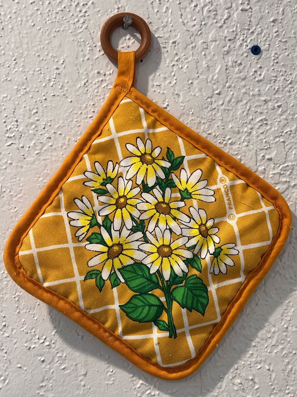Vintage 70s FranCo Daisy Potholder